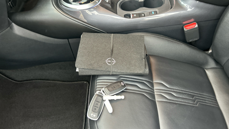 Nissan Juke 1.6 Hybrid Tekna 5dr Auto Hybrid Hatchback